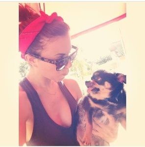 Meet your Posher, Niki